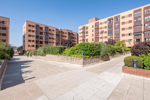 Piso Exclusivo con Piscina y Atención 24h - IFEMA y Aeropuerto