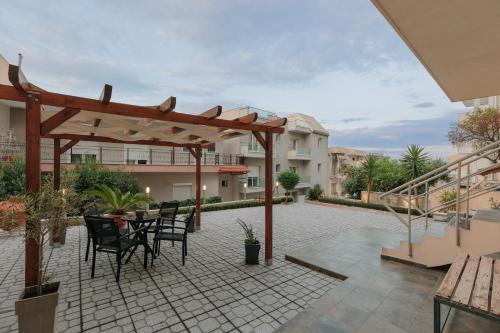 Veranda Blu Kavala