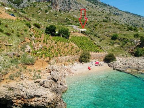 House Smokovlje Secluded Beachfront Escape