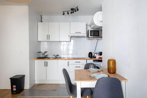 GuestReady - Bright Stay in the Heart of the 10th