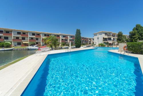 WELCS APARTAMENTO 406 EMP con vistas al canal