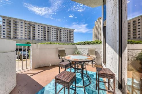 Beautiful resort condo with a shared pool hot tub tennis gym & beach access photo 30