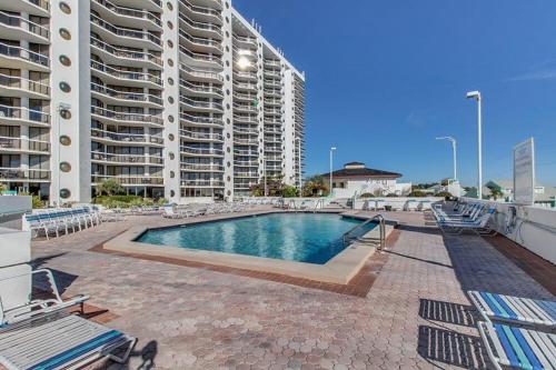Beautiful resort condo with a shared pool hot tub tennis gym & beach access photo 32