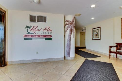 Beautiful resort condo with a shared pool hot tub tennis gym & beach access photo 37