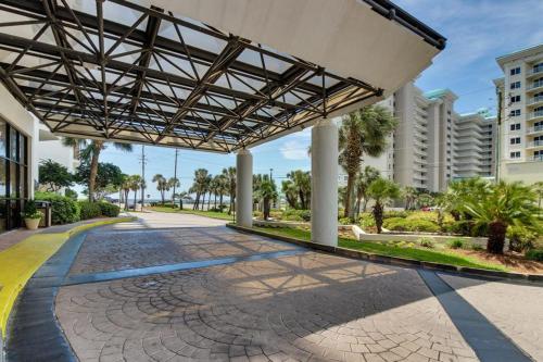 Beautiful resort condo with a shared pool hot tub tennis gym & beach access photo 38