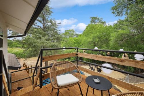 Gallery image of Tropical Oasis - Pool Beach Volleyball Firepit in Lancaster