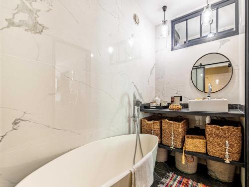 Charming Apartment with Terrace a c 4P - Cannes