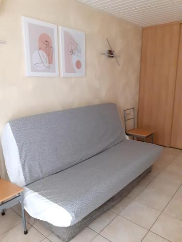 Studio en rez de jardin