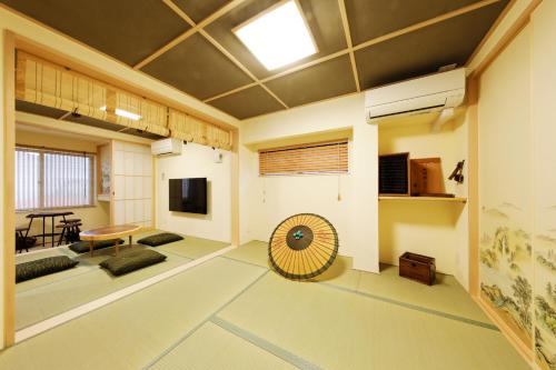 かまどと壺湯之宿 大阪ミナミ–Residence inn Kamado and Tsuboyu-