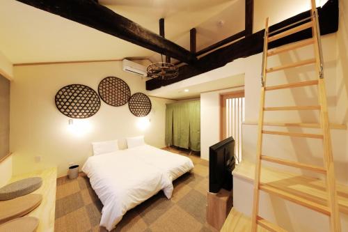 かまどと壺湯之宿 大阪ミナミ–Residence inn Kamado and Tsuboyu-