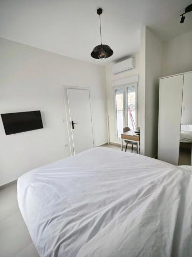 Athens Skyline Penthouse 1BR with Terrace