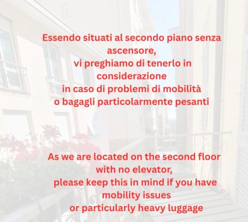 a screenshot of a text message on a window at Il TulipanoNero in Chiavari