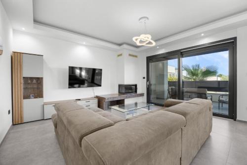 New Modern Villa Niki Medulin, near the beach by Istrabook