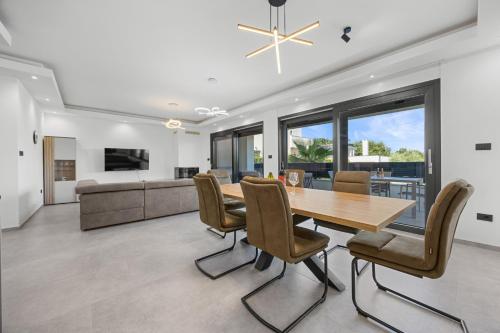 New Modern Villa Niki Medulin, near the beach by Istrabook