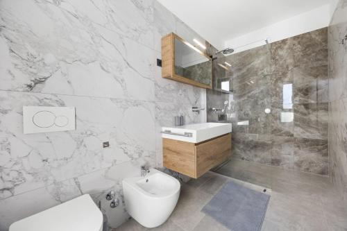 New Modern Villa Niki Medulin, near the beach by Istrabook