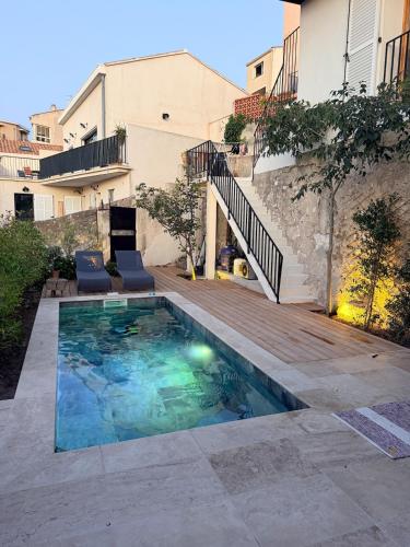Designer Villa with Sea View Private Garden & Pool
