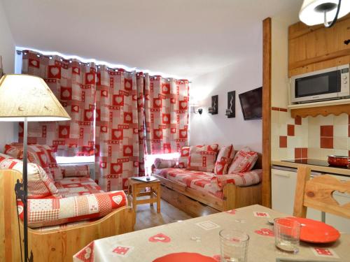Appartement skis aux pieds, rénové, 5 pers.