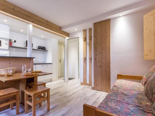 Appartement rénové proche Paradisio, 200m des pistes, balcon, TV