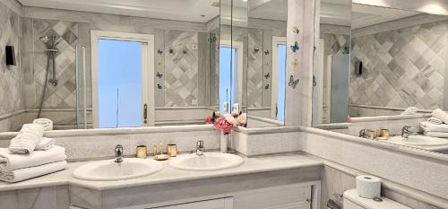 Marina Mariola by Coral Beach photo 76