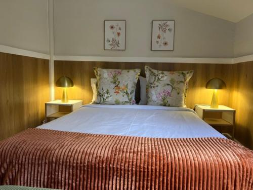 Romantic and Renewed 1 Bedroom apartment in Campolide - 2E ESQ