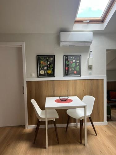 Romantic and Renewed 1 Bedroom apartment in Campolide - 2E ESQ
