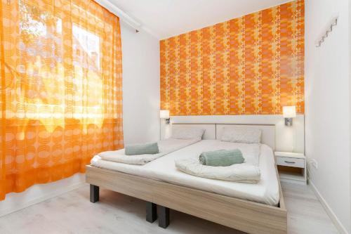 Apartment Orange Old Town