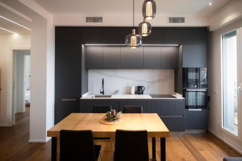 Elegant Designer Apartment in the Monumental Area