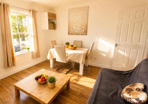 Charming Victorian one-bedroom flat in a prime location, just moments from the seafront, the i360, and the train station photo 5