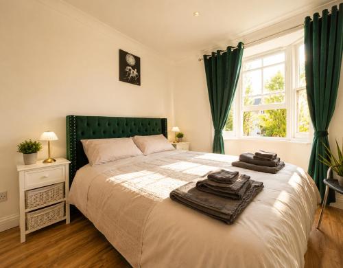 Charming Victorian one-bedroom flat in a prime location, just moments from the seafront, the i360, and the train station photo 3