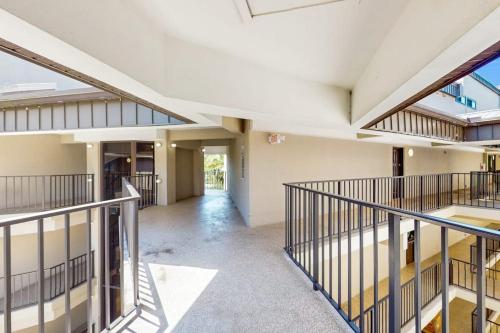 Forest Beach Villas 409 photo 17