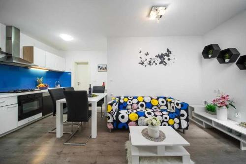 Wild Rose apartments & rooms
