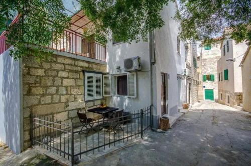 Wild Rose apartments & rooms