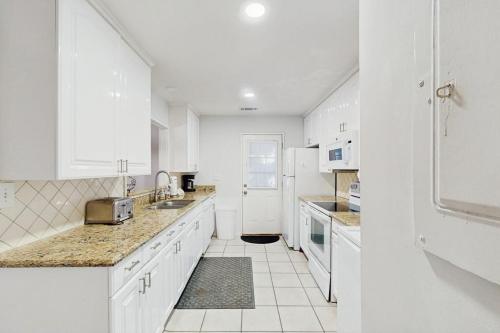 Queens Grant 653 photo 7