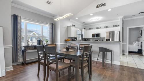 Pet-Friendly Luxury 3BR with Pool Sleeps 8 Near Beach photo 13