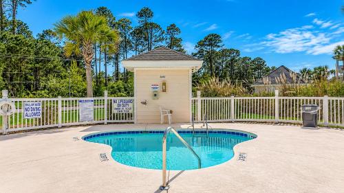 Pet-Friendly Luxury 3BR with Pool Sleeps 8 Near Beach photo 35