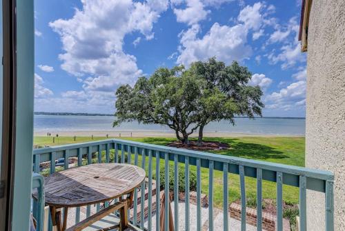 Schooner Court 705 photo 21