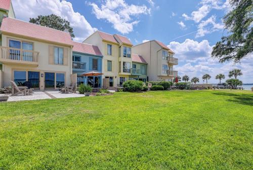 Schooner Court 705 photo 26