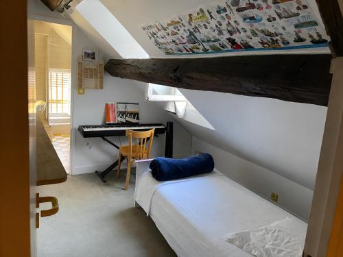 Lovely apartment near the Eiffel Tower