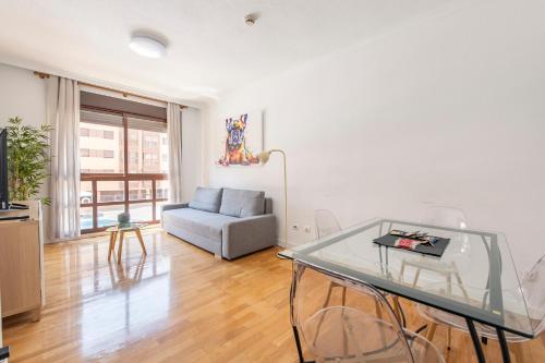 Apartamento Premium & Espacioso con Gym & Parking - cerca de IFEMA - Aeropuerto by beBalmy