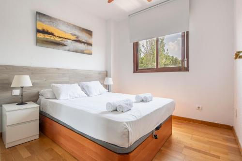 Apartamento premium y luminoso con gym & parking cerca de Plenilunio & Metropolitano by beBalmy