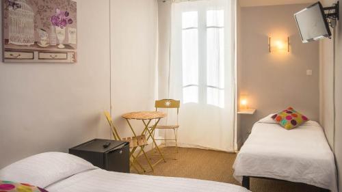 Gallery image of Hotel Solara in Nice