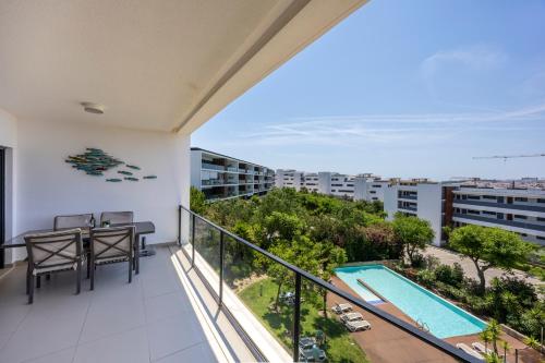 Incredible T2 Marina Lagos com piscina