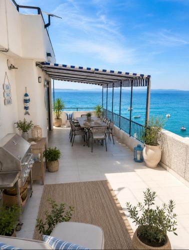 Luxurious Four Bedroom Beach Penthouse
