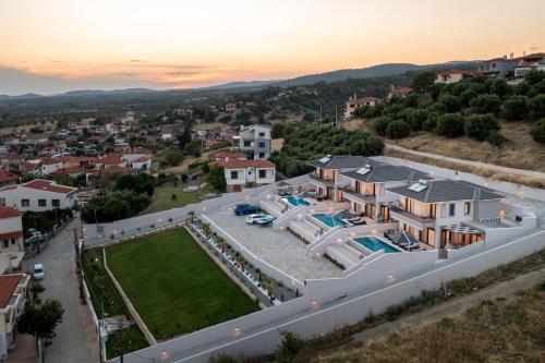 Exotic Residences