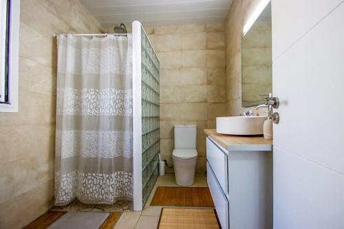 Mediterranean Beach Retreat Spacious 2 Bedroom Home with Patio and Sea Views