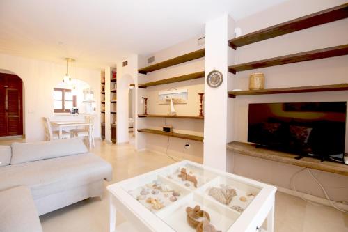 Estepona East Penthouse Apartment SYLVIA