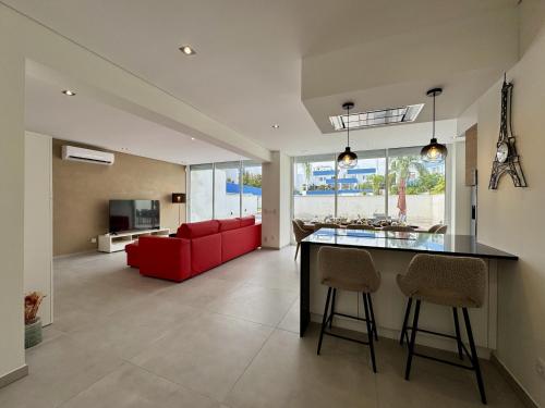 Vilamoura Deluxe 2 With Pool by Homing