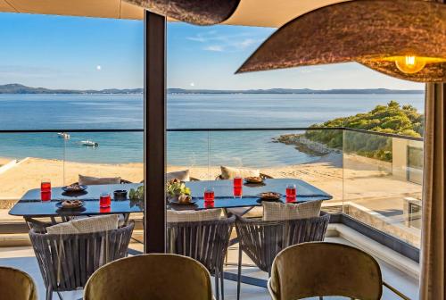 Apartment Amber with Jacuzzi & Sea View