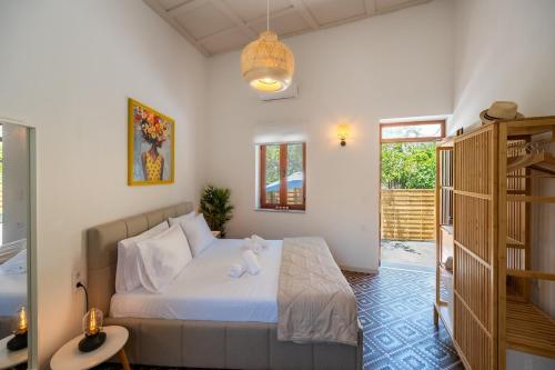 Aliki house
