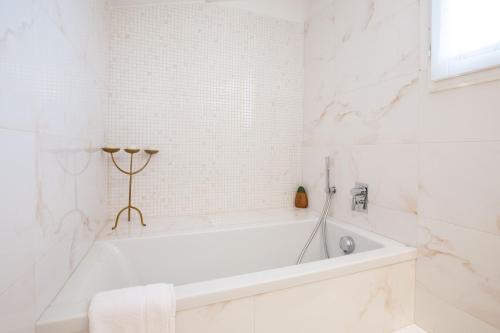 San Marco Suite Center